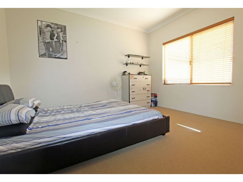 62 Lord Hobart Drive, Madora Bay WA 6210