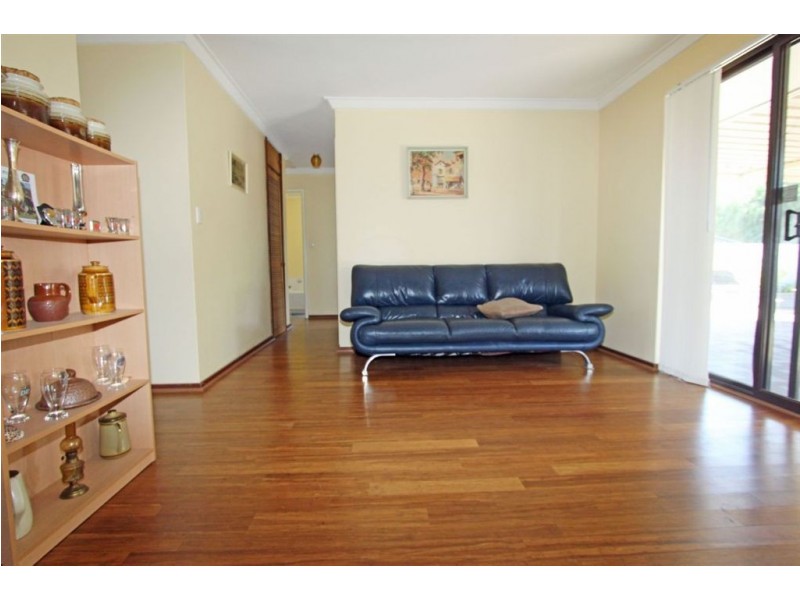 44 Mahogany Drive, Halls Head WA 6210