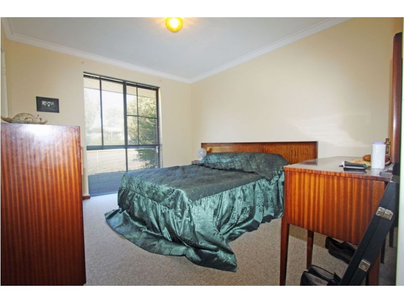 44 Mahogany Drive, Halls Head WA 6210