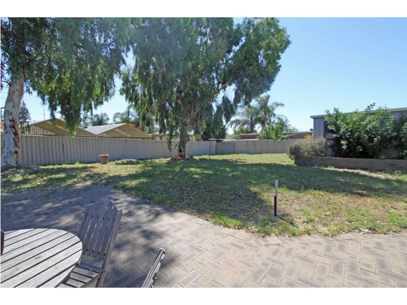 44 Mahogany Drive, Halls Head WA 6210