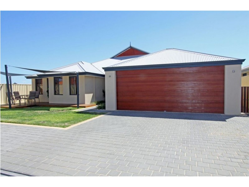 10 Bertha Loop, Dudley Park WA 6210