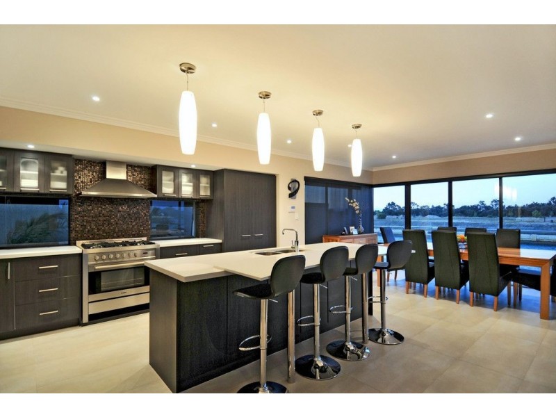 24 Twilight Court, Mandurah WA 6210