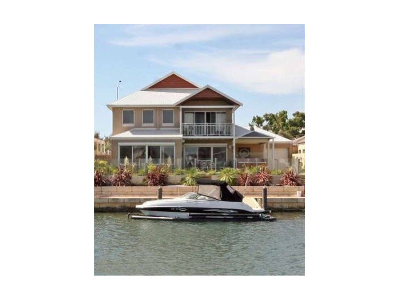 33 Waterlily Drive, Dudley Park WA 6210