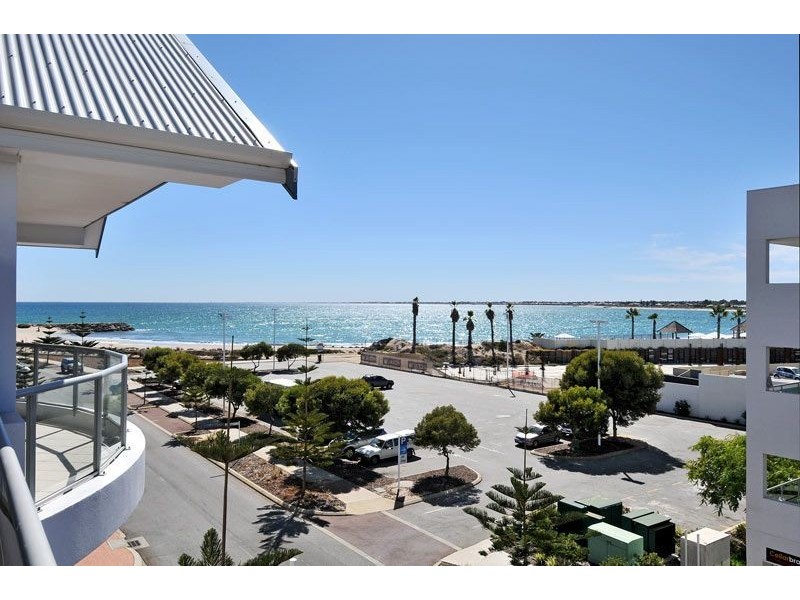31/1 Breakwater Parade, Mandurah WA 6210