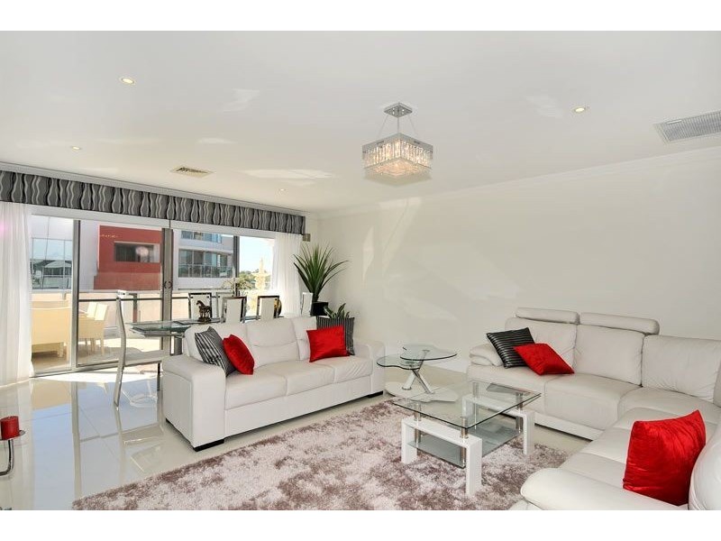 31/1 Breakwater Parade, Mandurah WA 6210