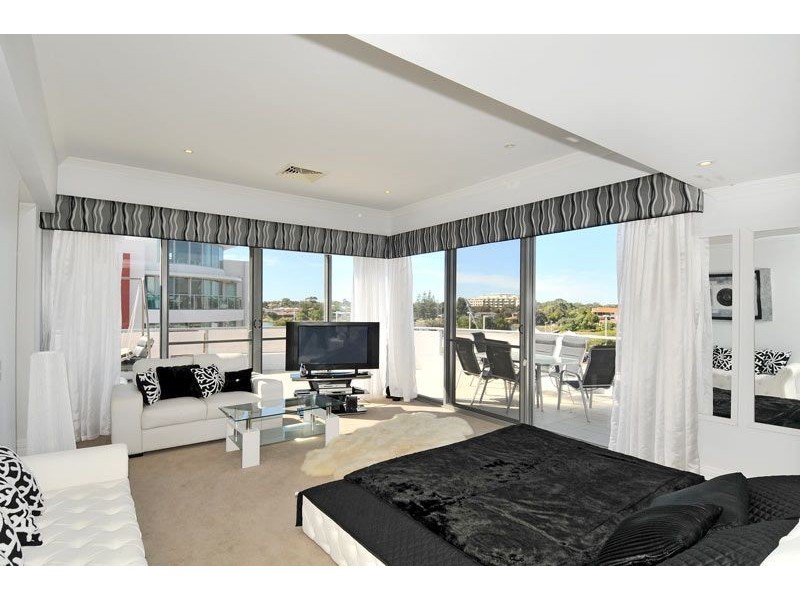 31/1 Breakwater Parade, Mandurah WA 6210