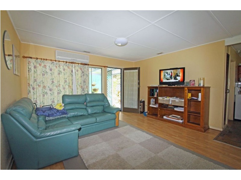 16 Nesbit Road, Greenfields WA 6210