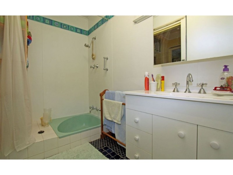 16 Nesbit Road, Greenfields WA 6210