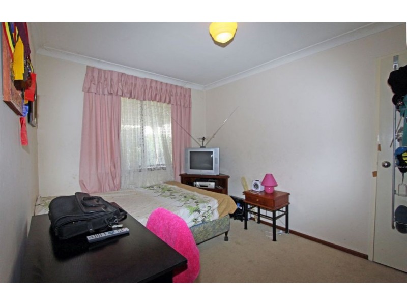 1/8 Napier Close, Halls Head WA 6210