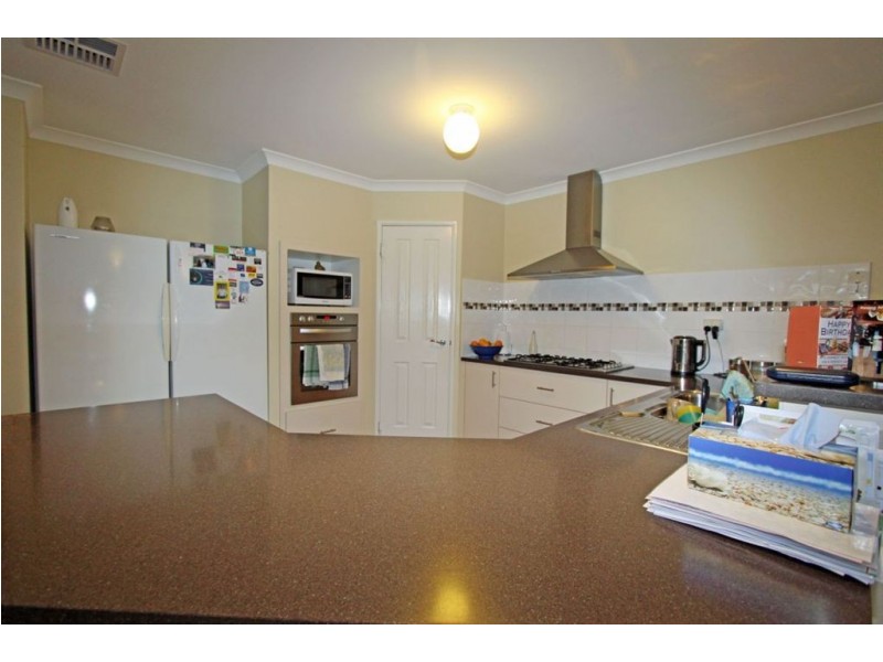 1 Fireglow Vista, Erskine WA 6210