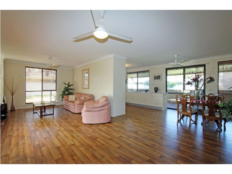 1 Inverell Place, Greenfields WA 6210