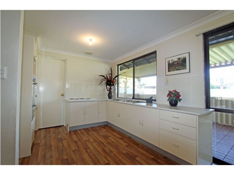 1 Inverell Place, Greenfields WA 6210
