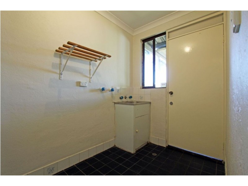 1 Inverell Place, Greenfields WA 6210