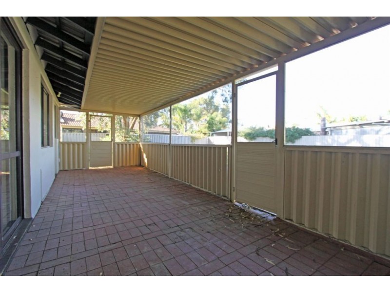 1 Inverell Place, Greenfields WA 6210