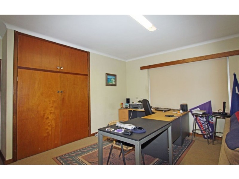 20 Leighton Road East, Halls Head WA 6210