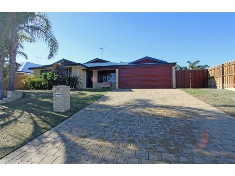 8 Discovery Cove, Halls Head WA 6210