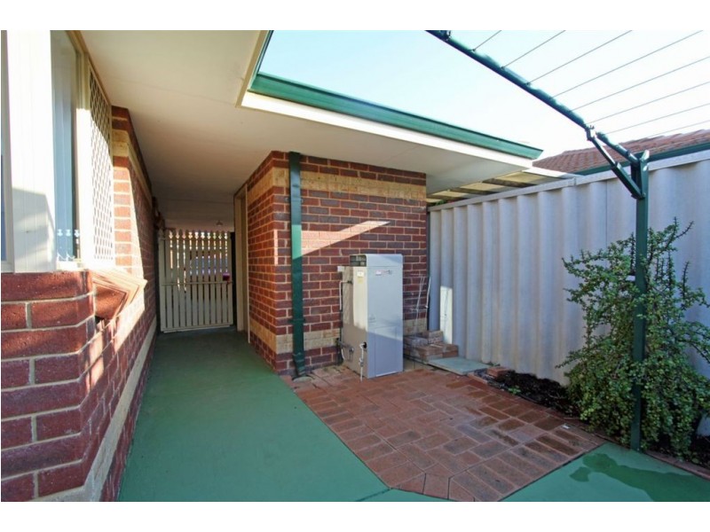 2/64 Sutton Street, Mandurah WA 6210