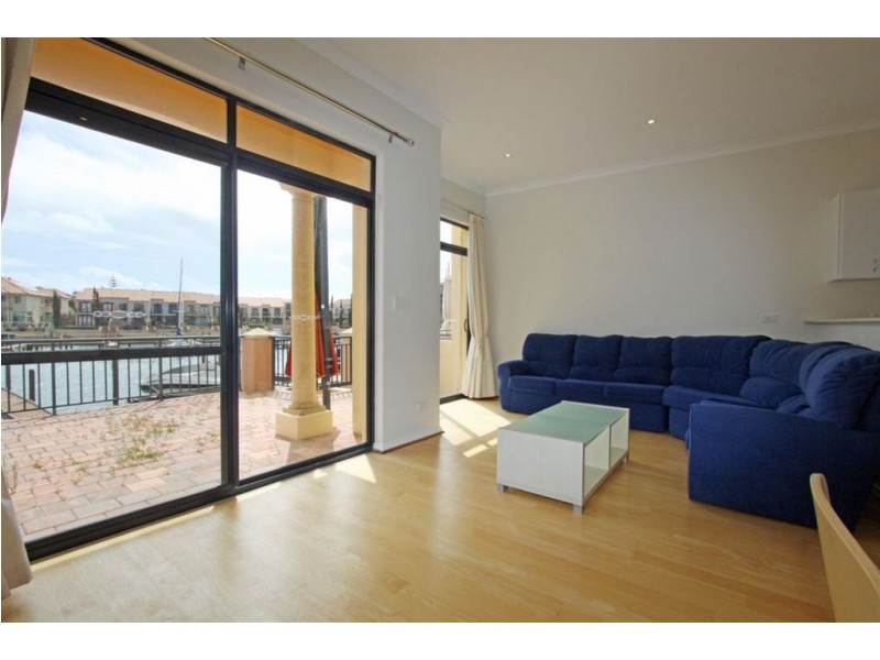 14/7 Village Mews, Wannanup WA 6210