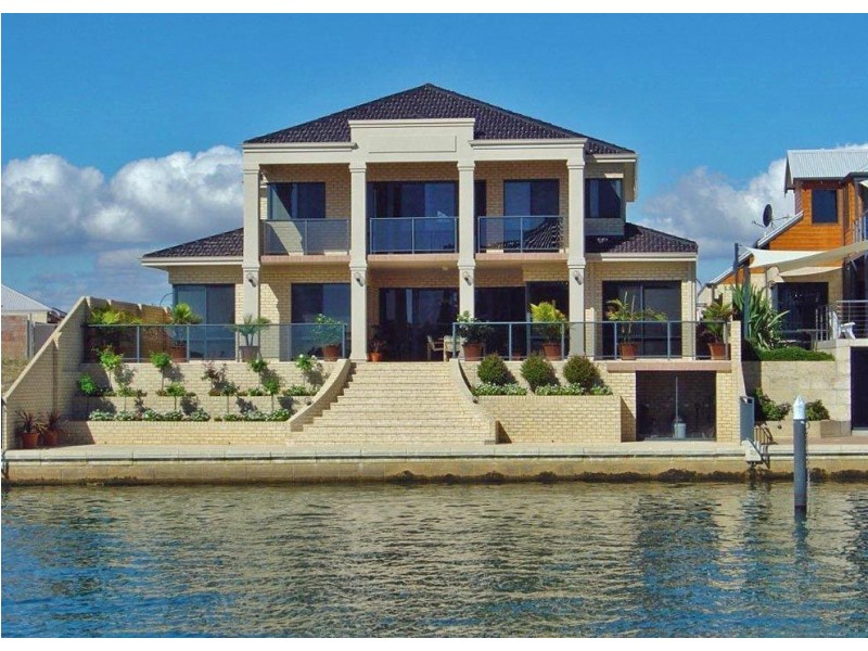 60 Aztec Island Retreat, Mandurah WA 6210