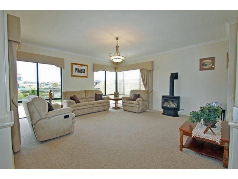 60 Aztec Island Retreat, Mandurah WA 6210
