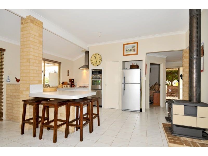 12 Carnoustie Gardens, Meadow Springs WA 6210