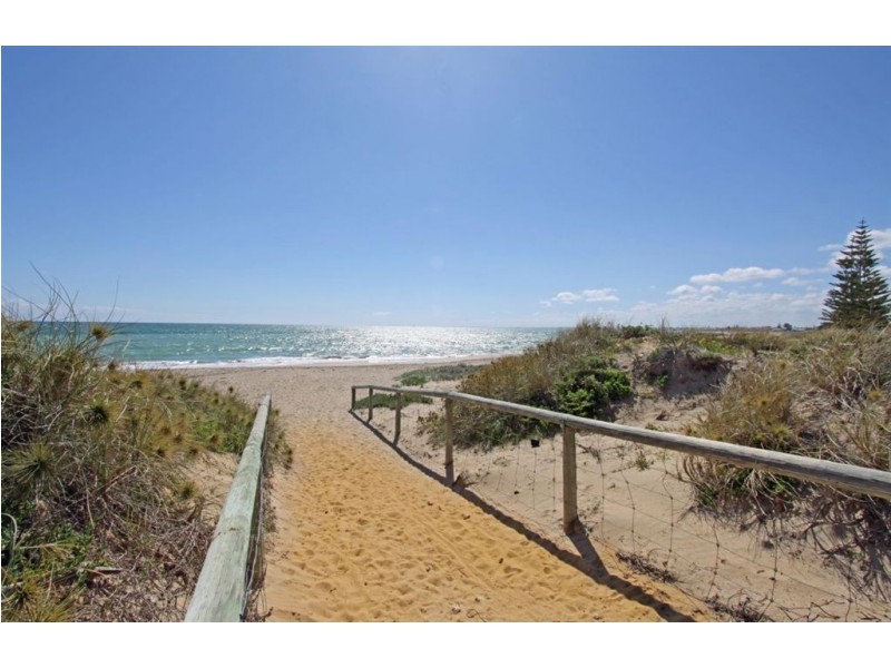 8/6 Stewart Street, Mandurah WA 6210