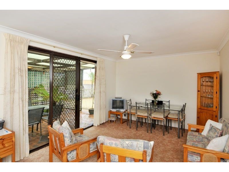 16 Seawind Drive, Silver Sands WA 6210