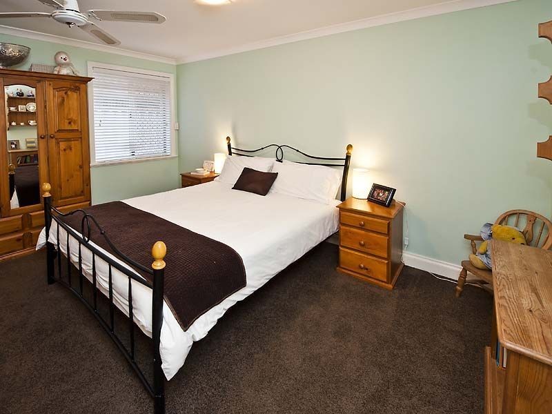 15 Ronsard Drive, San Remo WA 6210