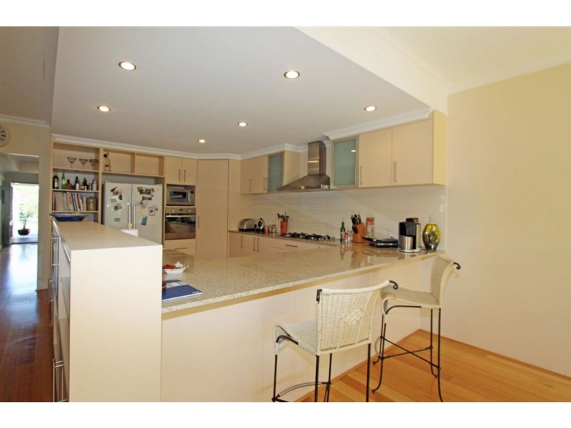 16 McKerrarcher Street, Dudley Park WA 6210