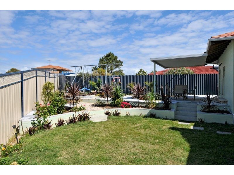 1 Sussex Place, Halls Head WA 6210