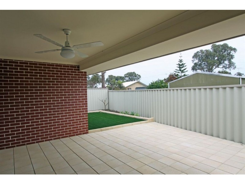 2/35A Karrul Way, Greenfields WA 6210