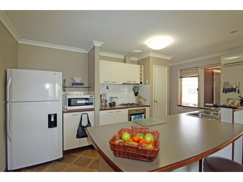 12 Dillington Mews, Erskine WA 6210