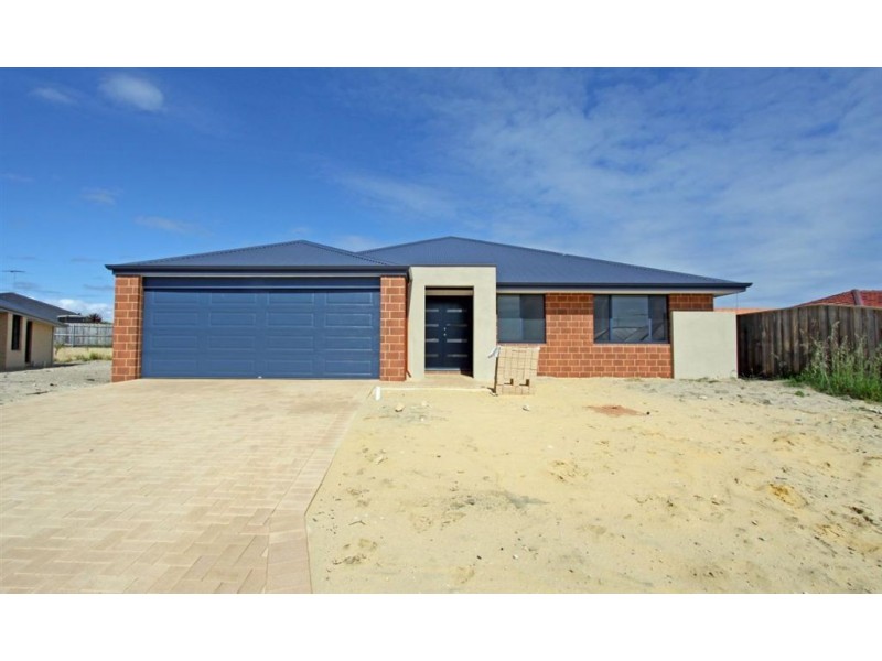65 Carissa Turn, Halls Head WA 6210