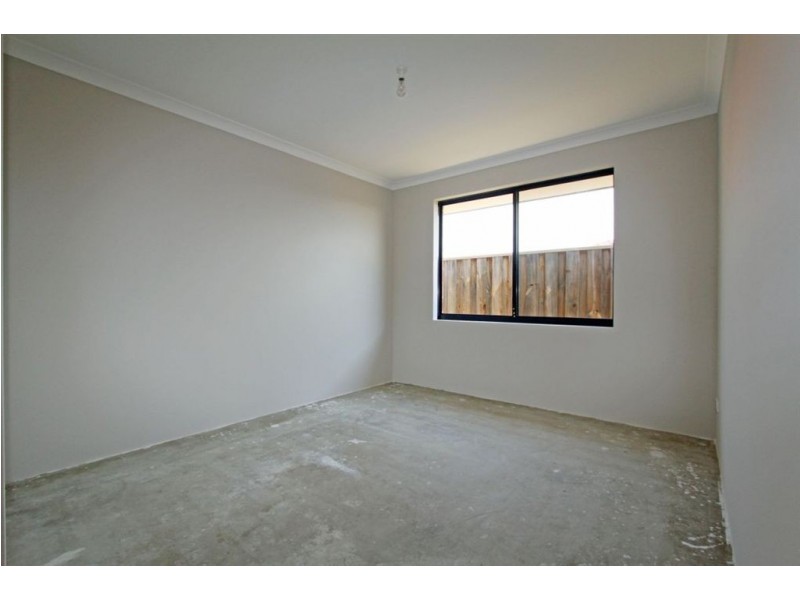 65 Carissa Turn, Halls Head WA 6210