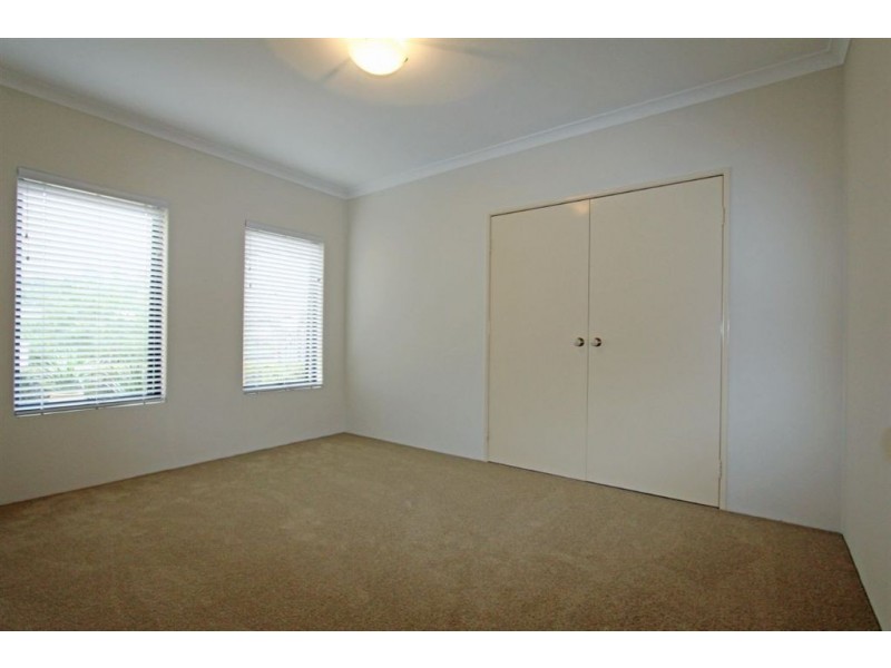 1 Brae Lane, Meadow Springs WA 6210