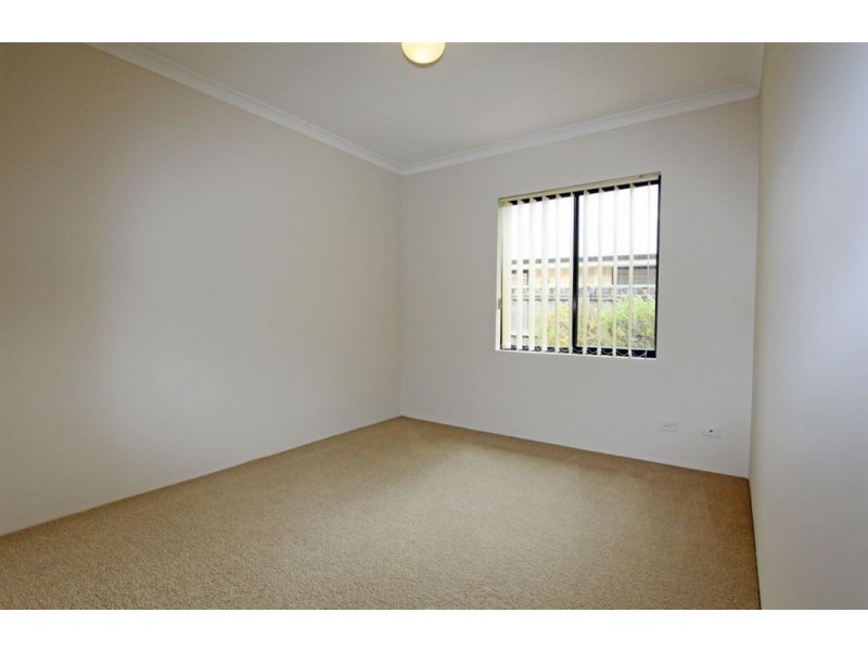 1 Brae Lane, Meadow Springs WA 6210