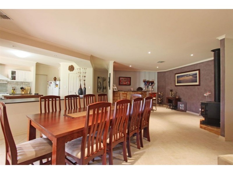 8 Pleasant Grove Circle, Falcon WA 6210