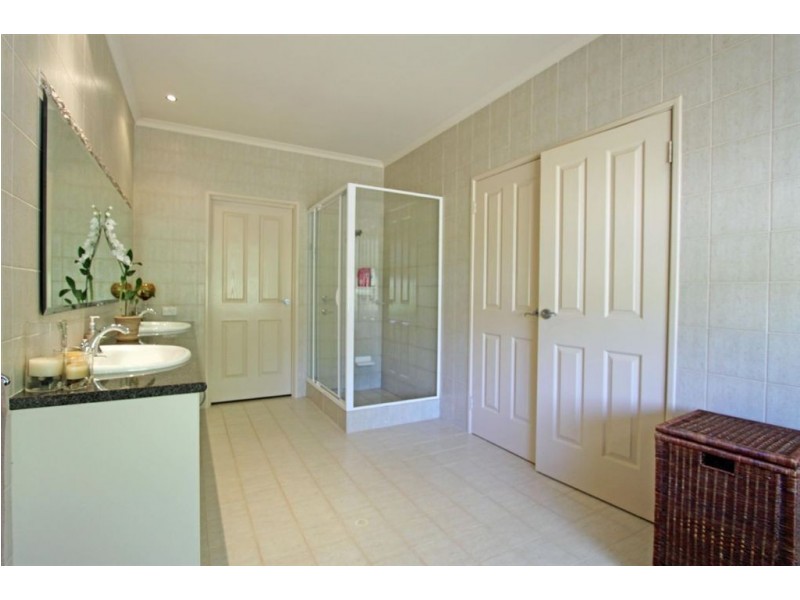 8 Pleasant Grove Circle, Falcon WA 6210