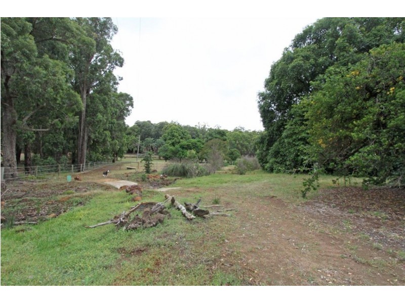 2 Scarp Road, North Dandalup WA 6207