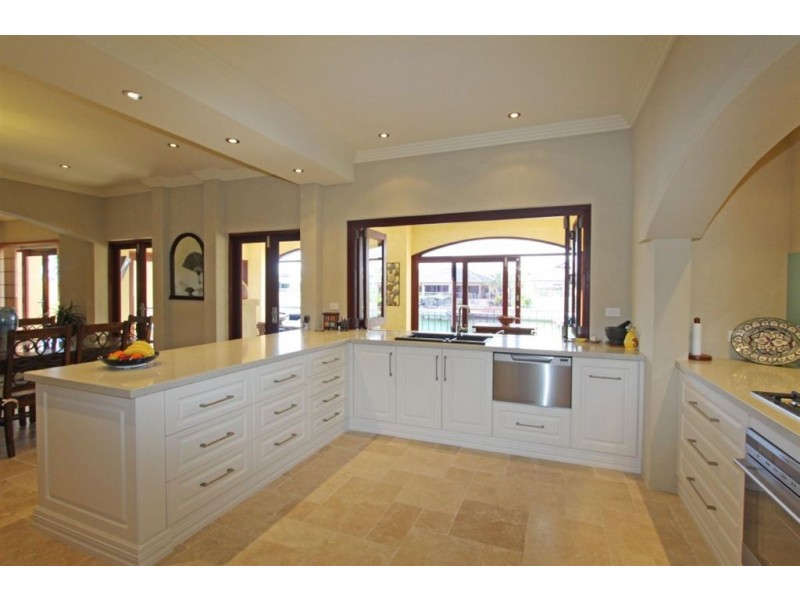 17 Leisure Way, Halls Head WA 6210