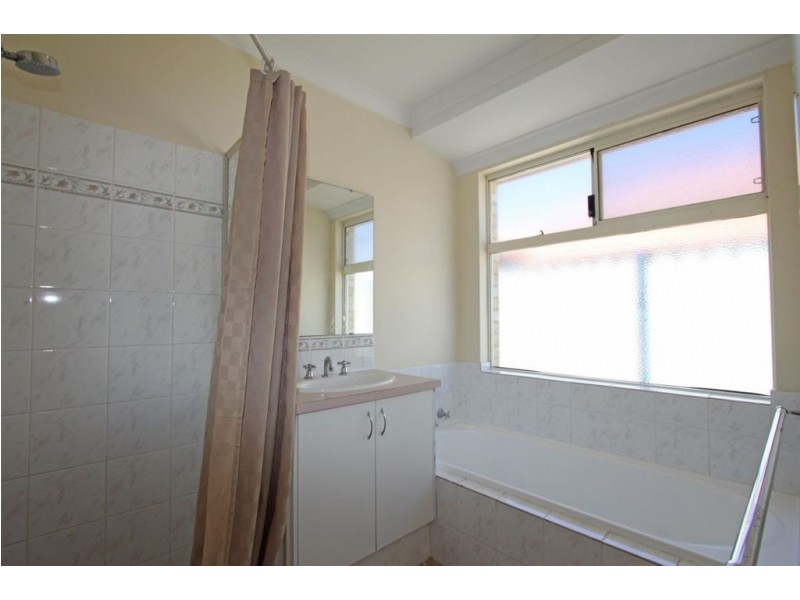 15 Ferncliffe Parkway, Meadow Springs WA 6210