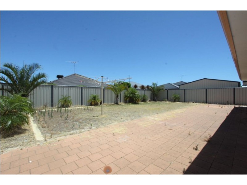 15 Ferncliffe Parkway, Meadow Springs WA 6210