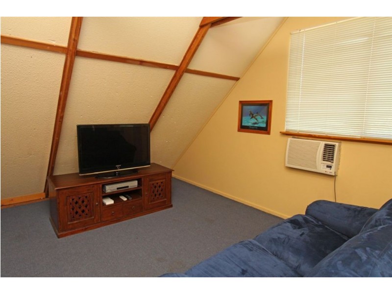 32 Roy Road, Coodanup WA 6210