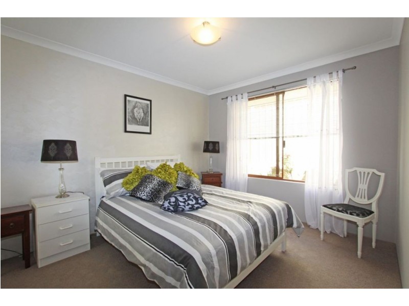 61 Ballard Meander, Lakelands WA 6180