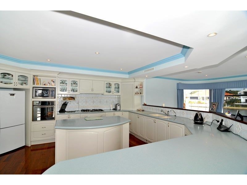 8 Finistere Island Retreat, Halls Head WA 6210