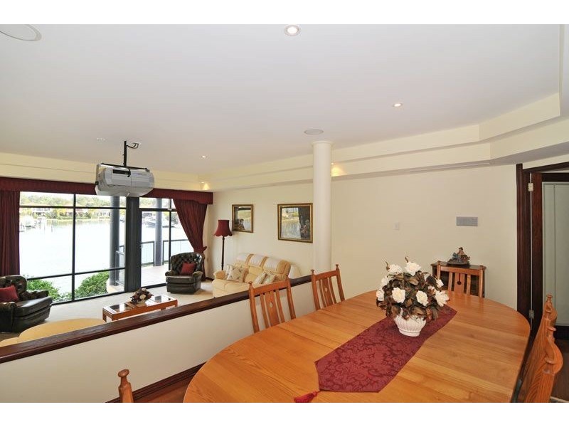 8 Finistere Island Retreat, Halls Head WA 6210