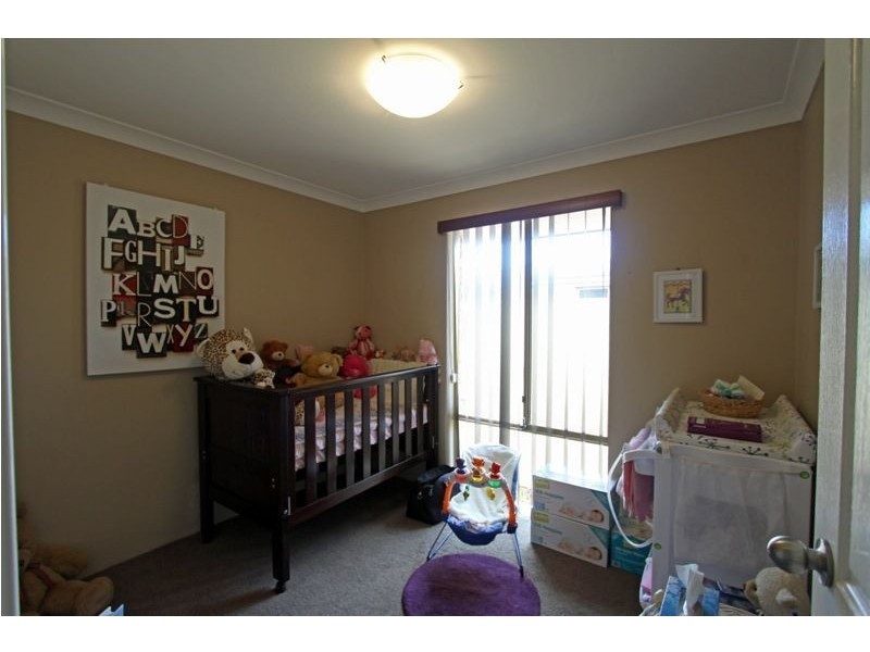 13 Oak Avenue, Dudley Park WA 6210