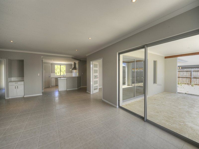 6 Wanjeep Street, Dudley Park WA 6210