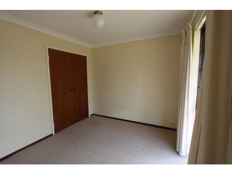 33 Peelwood Parade, Halls Head WA 6210