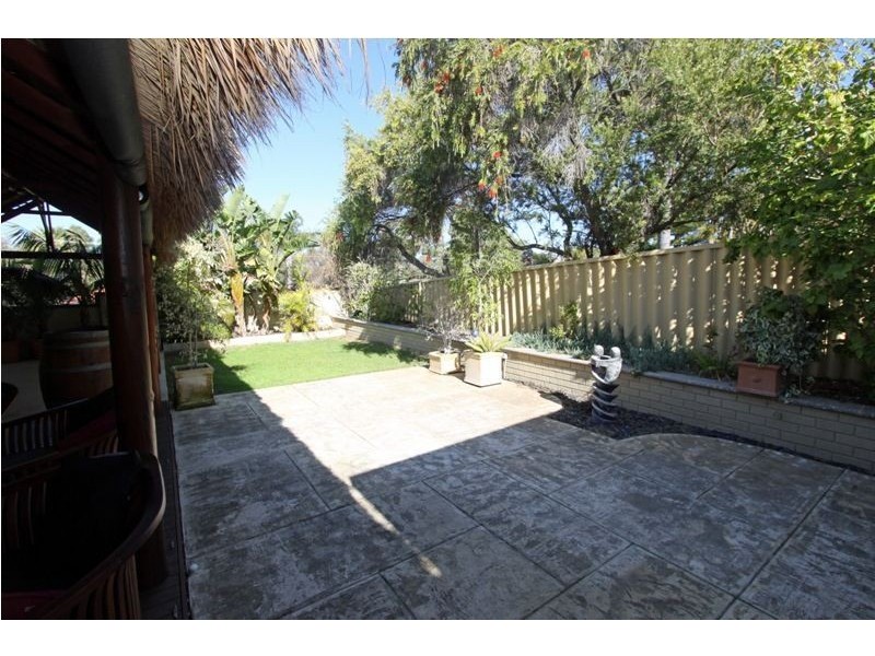 1 Kelly Street, Silver Sands WA 6210